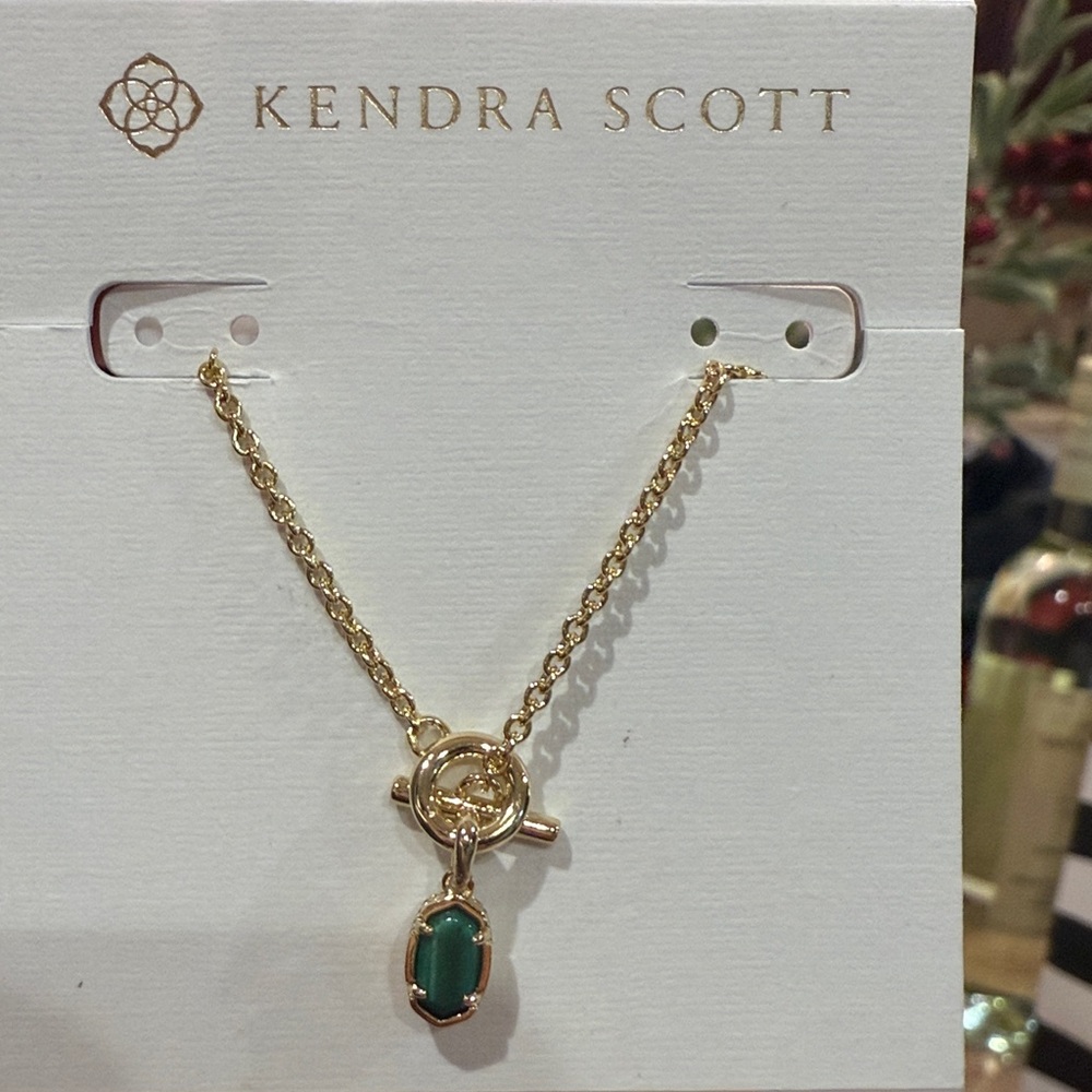 NWT- Kendra Scott Mini Elisa Toggle Necklace